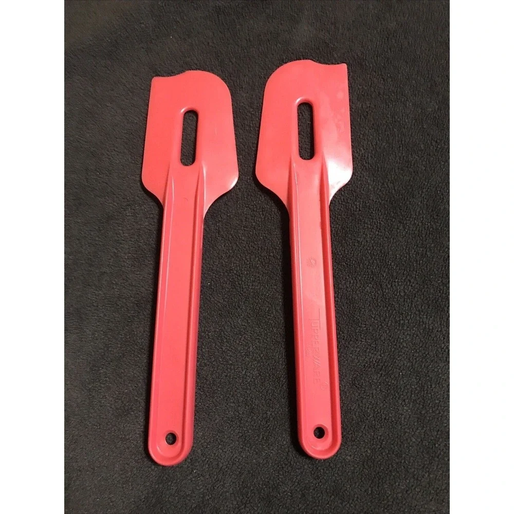 Tupperware 8
